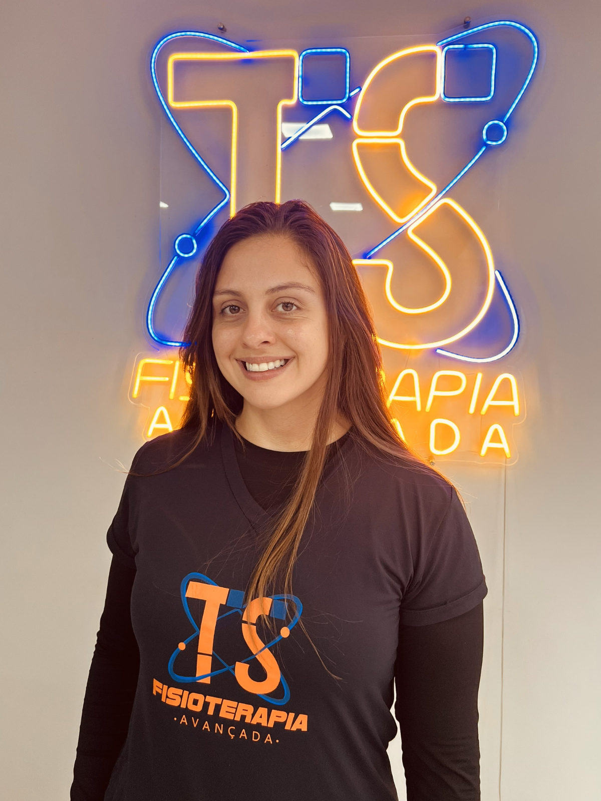 dra. leticia HECKE TS FISIOTERAPIA ALTO DA XV PILATES